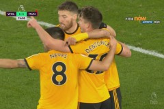 曼联主帅危机！阿莫林濒临辞职，6任教练仅1人幸存真相惊人